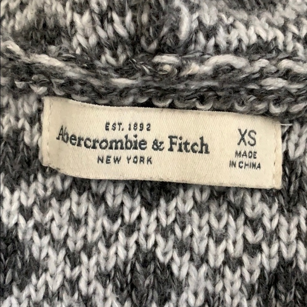Sweater - Picture 2 of 2